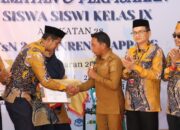 Bupati Sidrap Hadiri Penamatan MTsN 2, Titip Tiga PR ke Siswa