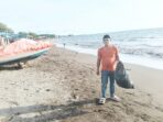 Mahasiswa Poltekpar Makassar Lakukan Aksi Bersih-Bersih di Pantai Tanjung Bayang