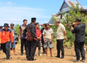 Bupati Pinrang kembali meninjau korban angin kencang di desa salipolo