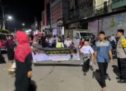 Ratusan Pelajar Ikuti Pawai Obor Sambut 1 Muharram 1447 H di Monumen Bambu Runcing
