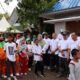 Sekretaris Daerah kabupaten Pinrang melepas secara resmi peserta gerak jalan santai di pusatkan di halaman kantor Dinas Perkim LH