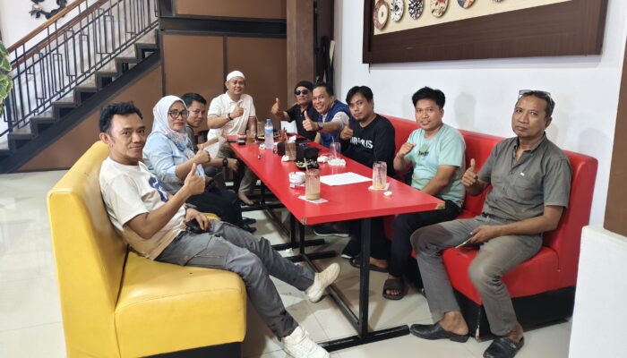 Pemilik Media Sidrap Solidkan Langkah Menuju Muscab SMSI di Warkop Hadide