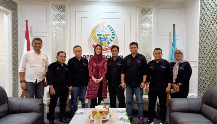Ketua DPRD Sulsel Terima Audiensi Pengurus SMSI SulselBahas Kolaborasi Media dan Pemerintahan