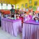 Wujudkan Generasi Sehat, Babinsa Kodim 1420/Sidrap Dampingi Program Makan Bergizi