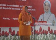 Ketua Tim penggerak PKK kabupaten Pinrang yang juga ketua Dekranasda membuka secara resmi kegiatan Lomba Fashion Show