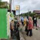 Koramil 1420-07/Baranti Bersama KUA Gelar Karya Bakti Bersihkan Saluran Air di Baranti