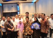 Penggiat lingkungan hidup  Ali topan terima satu rumah dari menteri perumahan dan kawasan pemukiman Maruarar Sirait