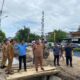 Syaharuddin Alrif Tinjau Pengerukan Drainase, Warga: Terima Kasih Pak Bupati