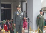 Komandan Distrik Militer 1404/Pinrang Letkol Inf.Abdullah Mahuwa didapuk sebagai inspektur upacara pada peringatan Hari pahlawan dihalaman kantor bupati pinrang