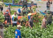 TNI, Pemda, dan Warga Bersatu Bersihkan Eceng Gondok di Danau Sidenreng