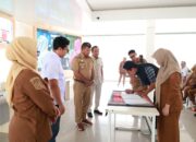 Perkuat Akses Sanitasi Layak, Bupati Andi Utta Serahkan 517 Unit Infrastruktur Sanitasi