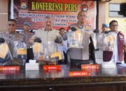 Bupati Pinrang hadir pada pengungkapan kasus penyalahgunaan Narkoba jenis Shabu 3,2 KG di Mapolres pinrang