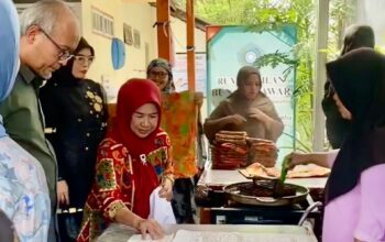 Kepala BI Sulsel Tinjau Rumah Batik Khas Bulukumba, Dorong Pemberdayaan Perempuan dan Penguatan UMKM