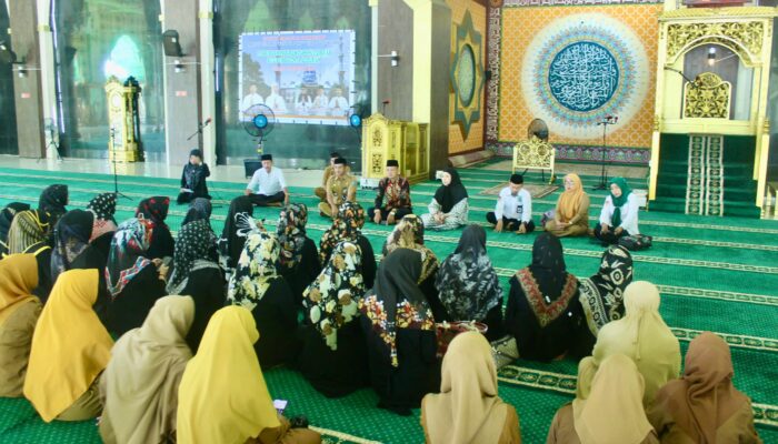 Herfida Muchtar Buka Tahsinul Qira’ah Bulukumba Cinta Al-Qur’an di Masjid ICDT