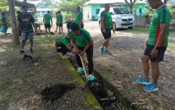 Kodim 1420/Sidrap Gelar Karya Bakti Pembersihan Saluran Air Guna Antisipasi Banjir