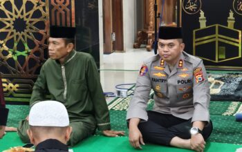 Buka Puasa Bersama Warga, Fantry: Bukti Kecintaan Saya Kepada Para Jamaah