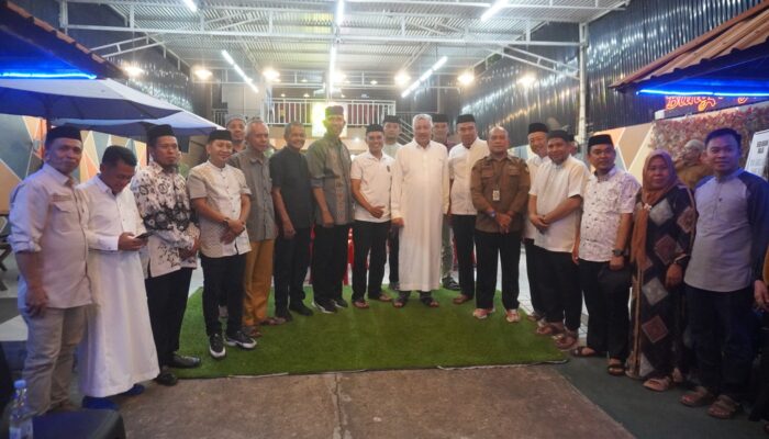 Bupati Pinrang sampai pesan saat hadiri buka puasa bersama persatuan Guru Republik Indonesia (PGRI)