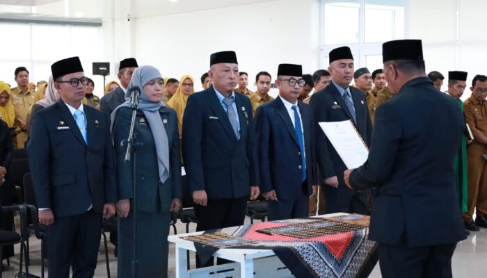 Bupati Andi Utta Lantik 5 Kepala OPD Hasil Selter