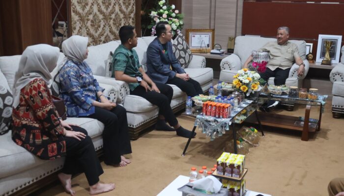 Bupati Pinrang terima audiensi PT Pegadaian di ruang rapat bupati Pinrang