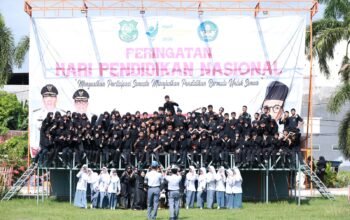 Andi Utta Pimpin Upacara Hardiknas 2026,Tegaskan Komitmen Pendidikan Bermutu untuk Semua