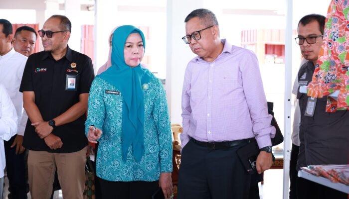 Produk Kriya Unggulan Batik Mawar dan Anyaman Lontar Tampil di Pameran Pinisi24