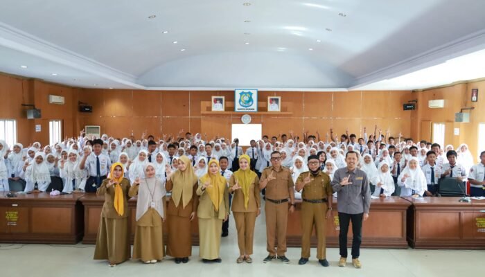 Kerjasama Diskominfo, SMPN 1 Bulukumba Gelar Pelatihan Jurnalistik Bagi Siswa
