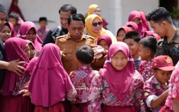 Bupati Sidrap Sidak SD Negeri 1 Rijang Panua, Apresiasi Kebersihan Sekolah