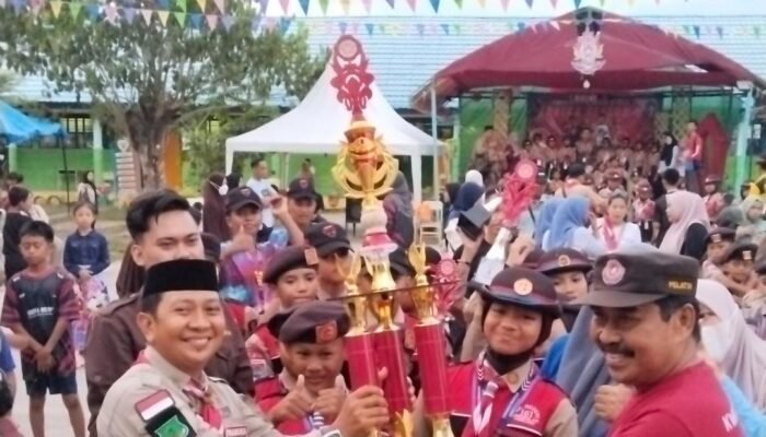 UPT SDN 161 Pinrang kembali menyabet Juara Umum 1 Di lomba Logika Sekabupaten Pinrang Dengan menyabet Piala Bergilir
