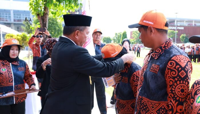 Bupati Andi Utta Lepas Kontingen Porsenijar, PGRI Bulukumba Targetkan Tiga Besar