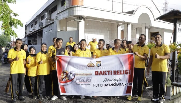 Polres Pinrang Gelar Bakti Religi Sambut HUT Bhayangkara ke-80