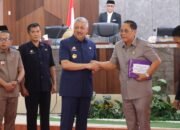 DPRD Pinrang Terima Secara Resmi Ranperda PJP APBD TA. 2025 Untuk Dibahas