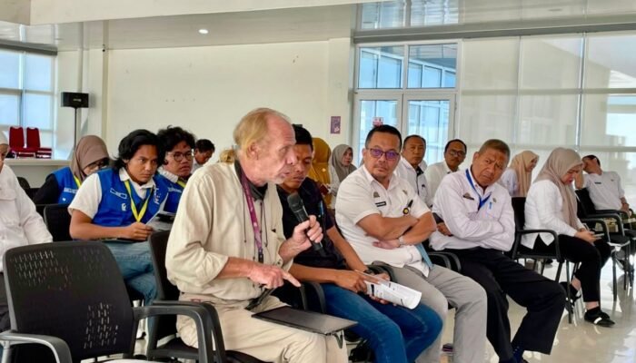 Kerjasama Bapperida, Fisip Unhas Diseminasi Hasil Penelitian Tata Kelola Pelestarian Pinisi