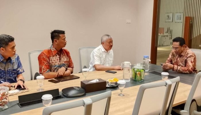 Bupati Pinrang Lakukan Pertemuan Dengan Wamenkes RI Sehubungan Rencana Renovasi RSUD Lasinrang Pinrang