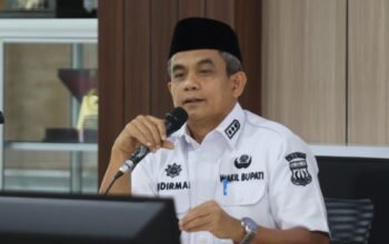 Wabup Pinrang pimpin rapat koordinasi PDRB kabupaten Pinrang di ruangan wakil Bupati Pinrang