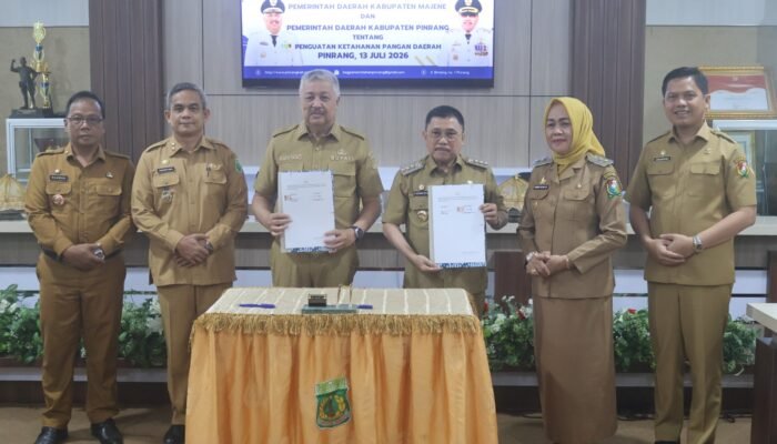 Perkuat ketahan pangan dan jaga ekonomi masyarakat ,Pemkab Pinrang dan Pemkab Majene tandatangan MoU