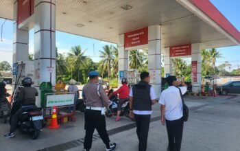 Polres Pinrang Pastikan Stok BBM Subsidi Aman, Antrean Solar di SPBU Tiroang Dipicu Lonjakan Konsumen