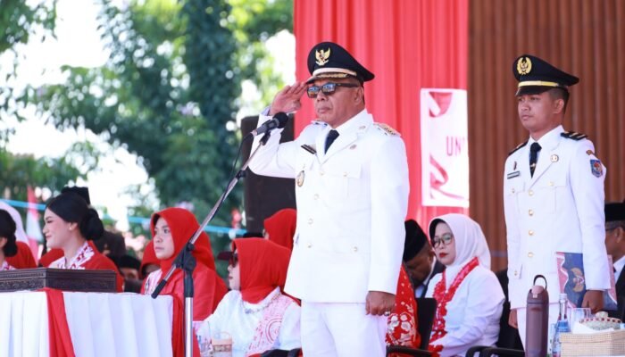 Sukses Kibarkan Sang Merah Putih, Paskibraka Bulukumba Dapat Aplaus dari Warga dan Peserta Upacara