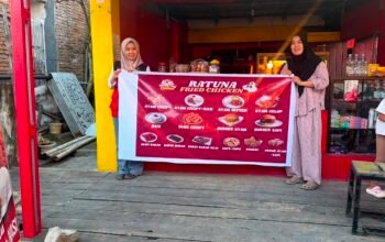 Mahasiswa KKN 116 Tematik UMKM Unhas Laksanakan Pendampingan Pembuatan Spanduk untuk Perkuat Pemasaran UMKM di Kelurahan Pangkajene