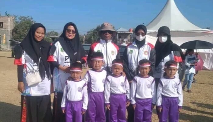 Semarak HUT RI ke-81, TK Lestari Ikuti Lomba Lari Estafet Se-Kecamatan Watang Pulu