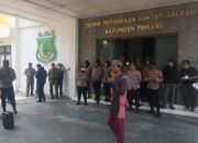 Personel Polres Pinrang Laksanakan Pengamanan Aksi Unjuk Rasa SPI