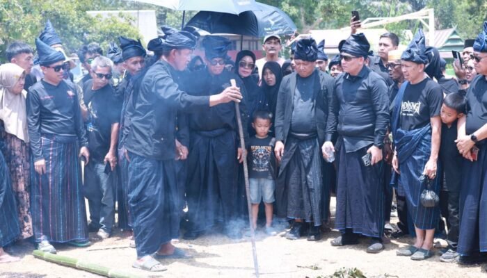 Ritual Andingingi Awali Rangkaian Festival Pinisi 2026, Teguhkan Harmoni Manusia dan Alam