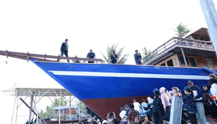 Andhika Mappasomba Ungkap Filosofi Annyorong Lopi, Warisan Ilmu Maritim Orang Bontobahari