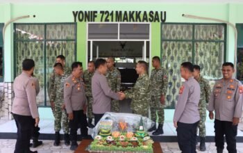 Wakapolres Pinrang Silaturahmi ke Yonif 721/Makkasau, Perkuat Sinergitas TNI-Polri