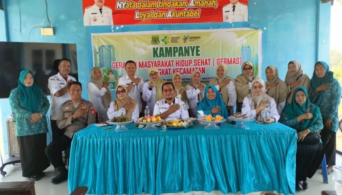 Dinas kesehatan kabupaten Pinrng bersama tim kerja promosi kesehatan kampanye kan Germas yang di gelar di aula kantor camat lanrisang